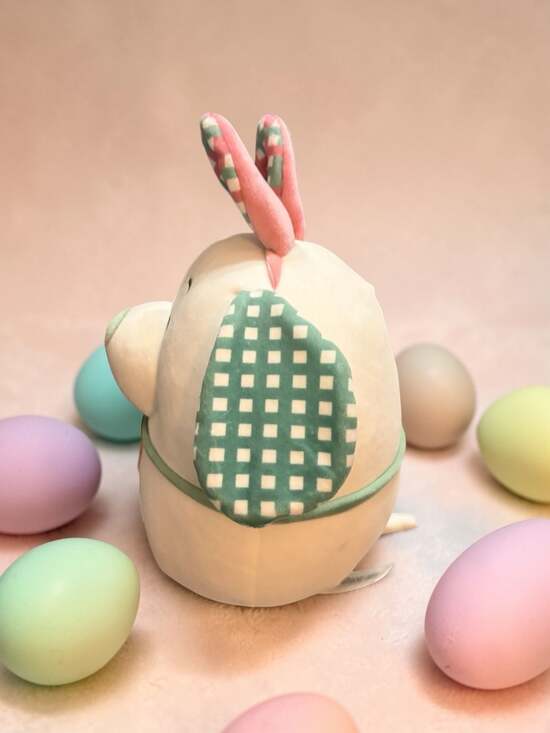 8" Squishmallows Peanuts Easter Snoopy with Bunny Ears and Plaid Pattern - Picture 2 of 4